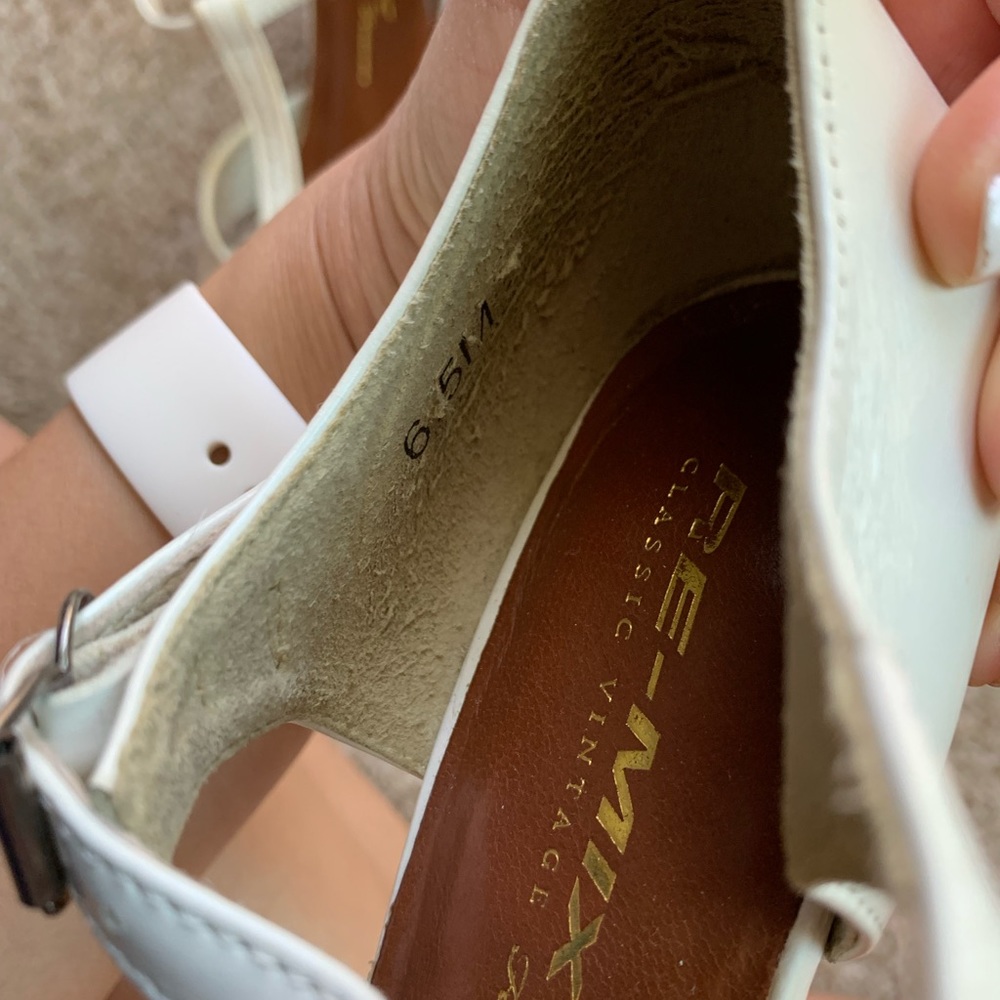 *SOLD* Re-Mix Gabriele Leather Heels - Picture 13 of 16